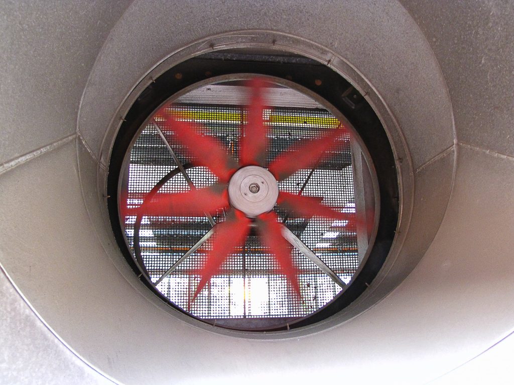 Extractor de aire en funcionamiento